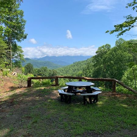 Hostal Hideaway At Harvest Moon Sylva Exterior foto
